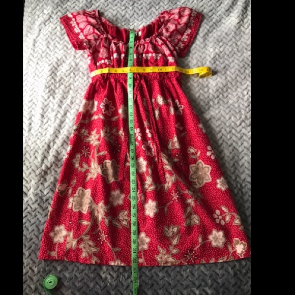 So Wear it Declare it. Boho Dress. Size M, Red with Flowers - Picture 6 of 6